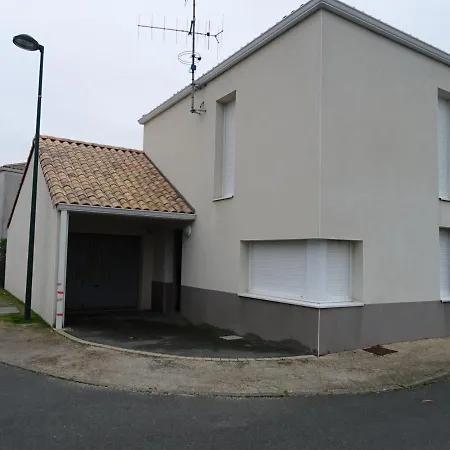 Maison De Avec Jardin Aux Sables D'olonne, Proche Et Centre-ville - Fr-1-92-890