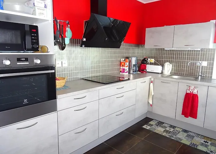 Holiday home Belle Maison 4p, Jardin, Wifi, Parking, Proche Gare Aux Sables D'olonne - Fr-1-92-890 *