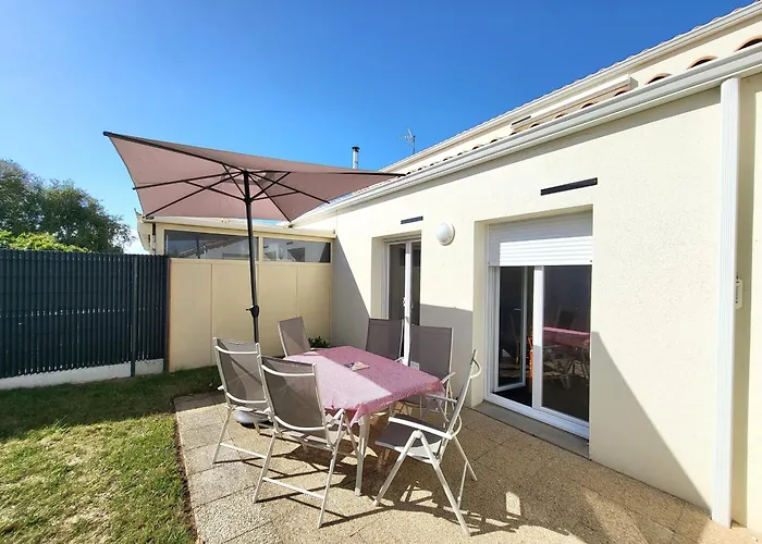 Holiday home Belle Maison 4p, Jardin, Wifi, Parking, Proche Gare Aux Sables D'olonne - Fr-1-92-890 Les Sables-d'Olonne
